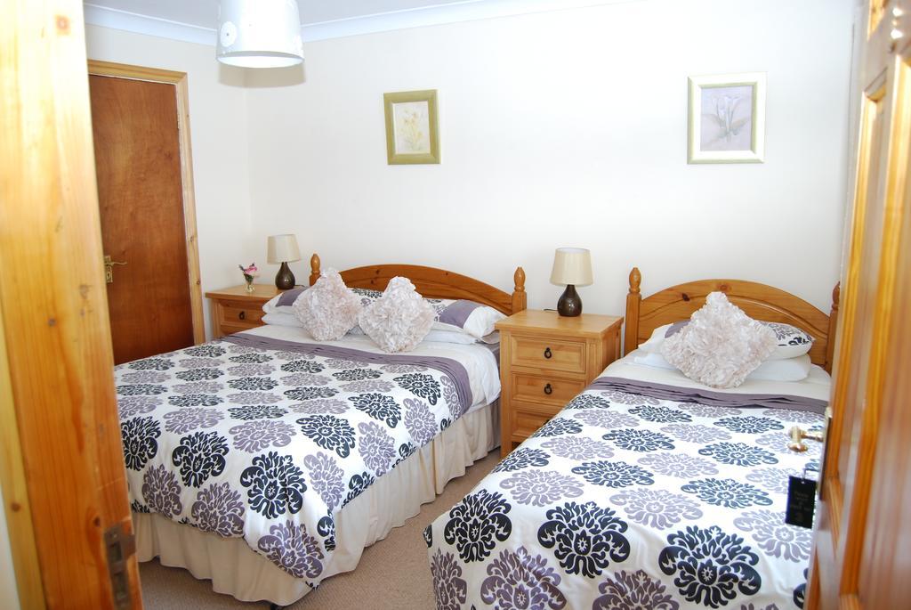 The Ocean Wave Bed & Breakfast Cleggan Номер фото